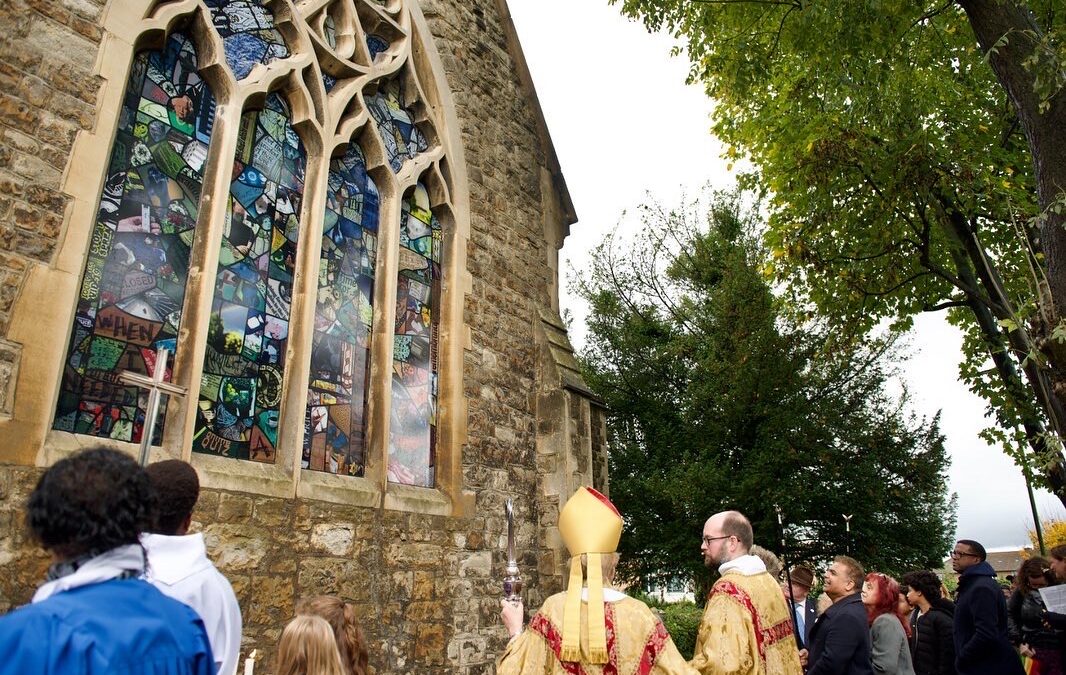 Bishop of London visits to celebrate 70th anniversary of the Re-dedication